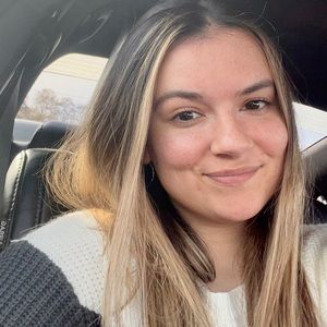 Meet your Posher, Emily